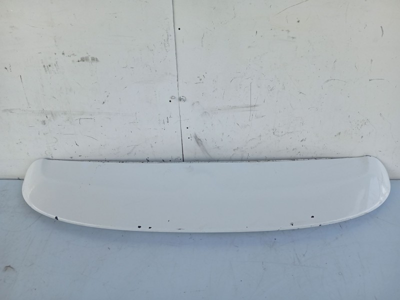 Recambio de aleron trasero para citroën c4 picasso referencia OEM IAM 8742P8  8742P9