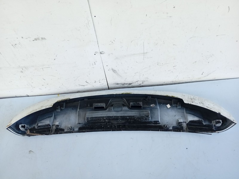 Recambio de aleron trasero para citroën c4 picasso referencia OEM IAM 8742P8  8742P9