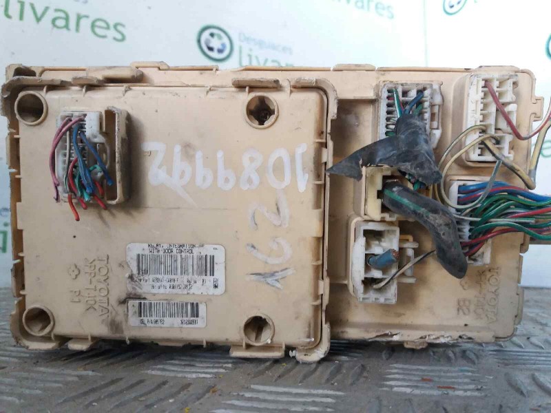 Recambio de caja reles / fusibles para toyota avensis berlina (t25)    |   0.03 - 0.09 | 2003 - 2009 referencia OEM IAM PPT20GF1