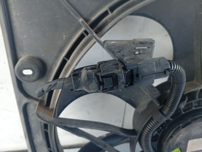 Recambio de electroventilador para kia carens (un) referencia OEM IAM F00S3A2395  