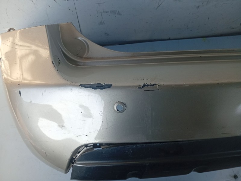 Recambio de paragolpes trasero para kia carens (un) referencia OEM IAM 866111D010  