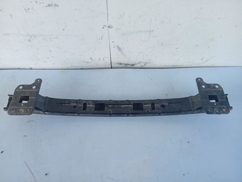 Recambio de refuerzo paragolpes delantero para kia carens (un) referencia OEM IAM 865301D010  