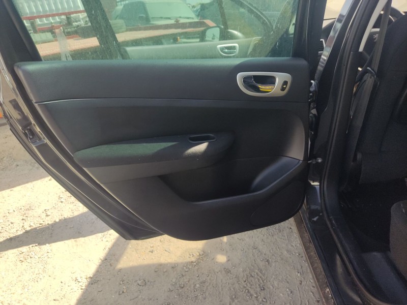 peugeot 307 sw (3h) del año 2005