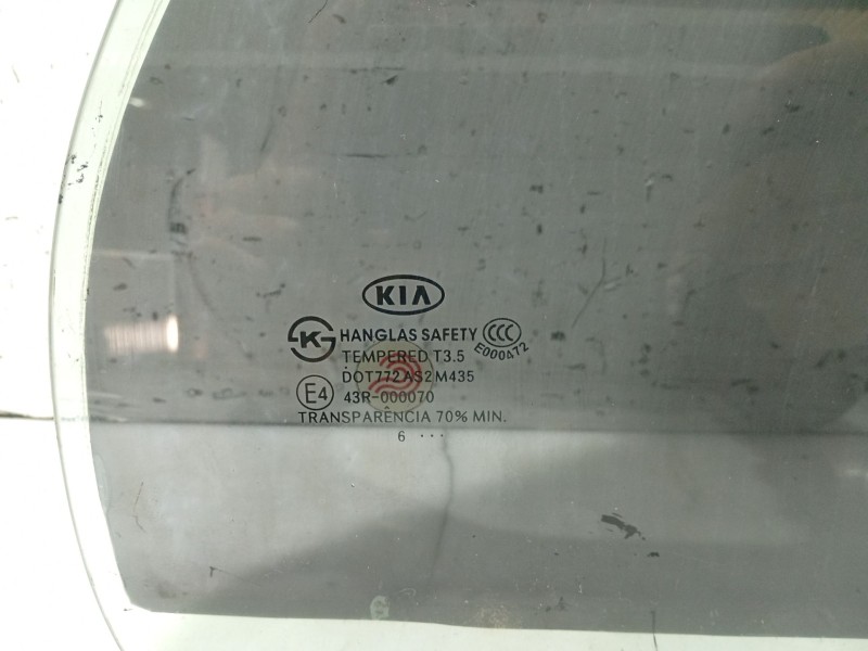 Recambio de luna custodia trasera derecha para kia carens (un) referencia OEM IAM 834271D000  43R000070