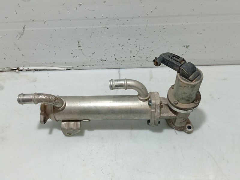 Recambio de valvula egr para kia carens (un) referencia OEM IAM   