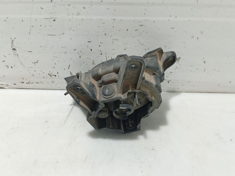 Recambio de faro antiniebla derecho para kia carens (un) referencia OEM IAM 922021D050  922021D0