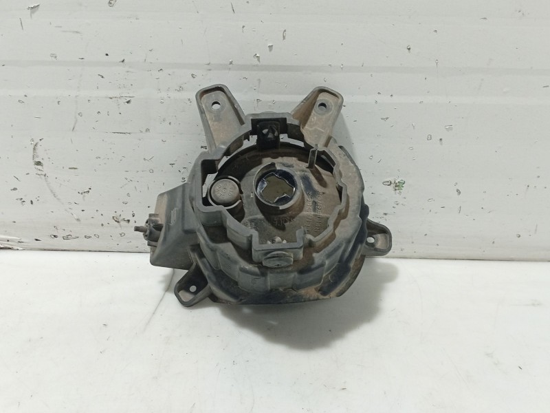 Recambio de faro antiniebla derecho para kia carens (un) referencia OEM IAM 922021D050  922021D0