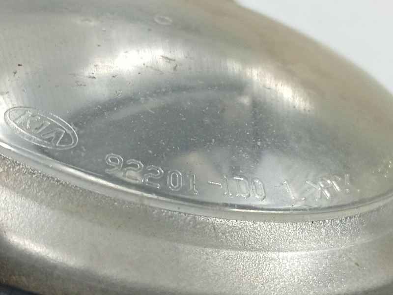 Recambio de faro antiniebla izquierdo para kia carens (un) referencia OEM IAM 922011D050  