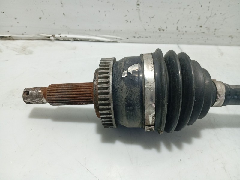 Recambio de transmision delantera izquierda para kia carens (un) referencia OEM IAM 495011D700  