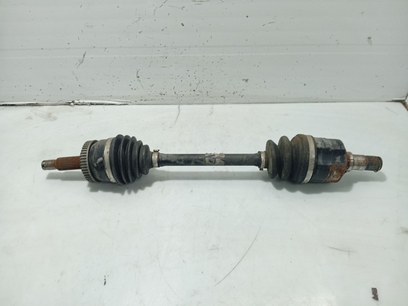 Recambio de transmision delantera izquierda para kia carens (un) referencia OEM IAM 495011D700  