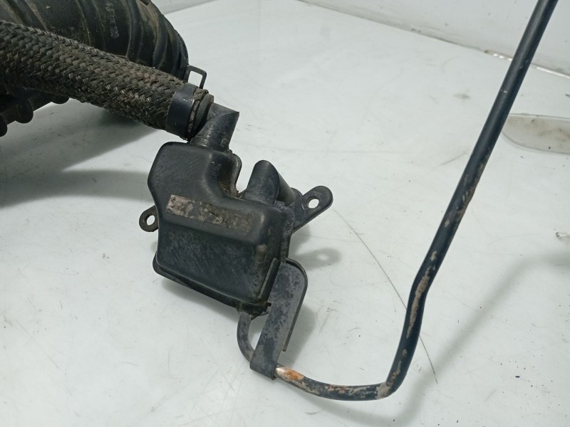 Recambio de tubo para kia carens (un) referencia OEM IAM 281382G300 2671027480 2672227400