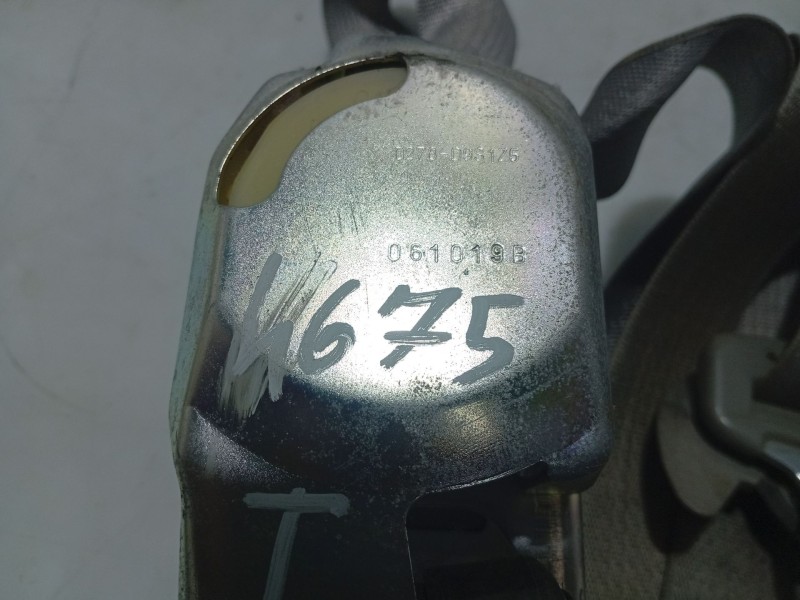 Recambio de cinturon seguridad delantero izquierdo para kia carens (un) referencia OEM IAM 888301D000S8  