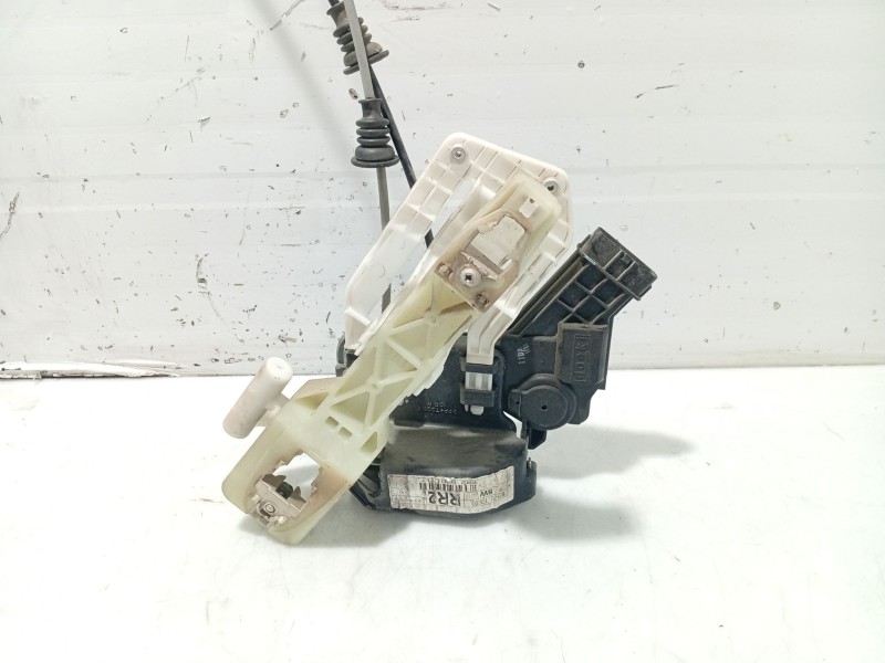 Recambio de cerradura puerta trasera derecha para kia carens (un) referencia OEM IAM 814201D010  