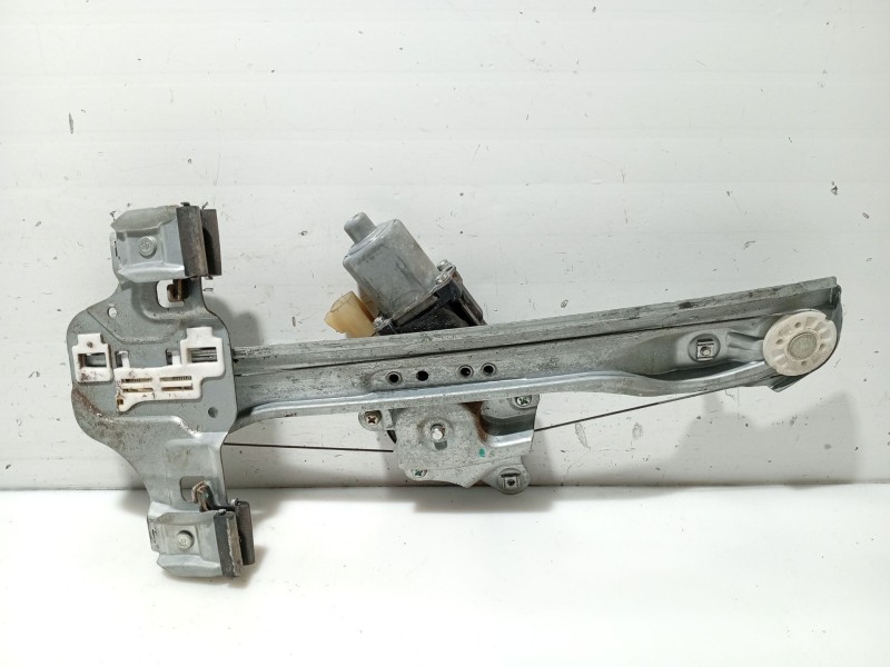 Recambio de elevalunas trasero derecho para chevrolet aveo berlina hatchback 1.2 cat referencia OEM IAM 95391139  
