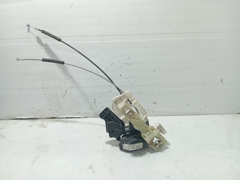Recambio de cerradura puerta trasera izquierda para kia carens (un) referencia OEM IAM 814101D010  