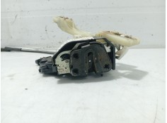 Recambio de cerradura puerta trasera izquierda para kia carens (un) referencia OEM IAM 814101D010   2