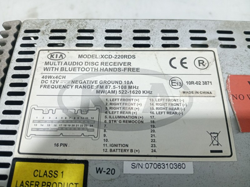 Recambio de sistema audio / radio cd para kia carens (un) referencia OEM IAM   
