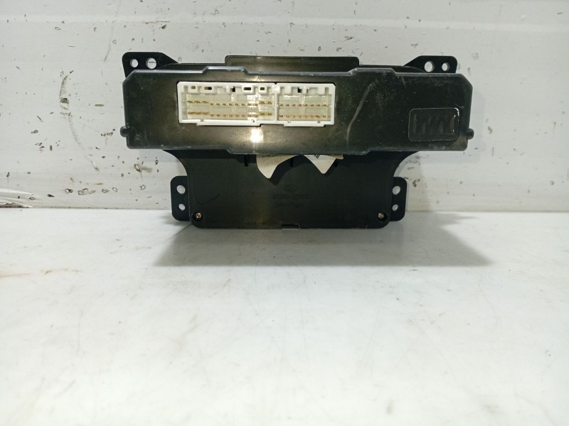 Recambio de mando calefaccion / aire acondicionado para kia carens (un) referencia OEM IAM 972501D761  R76FB140074