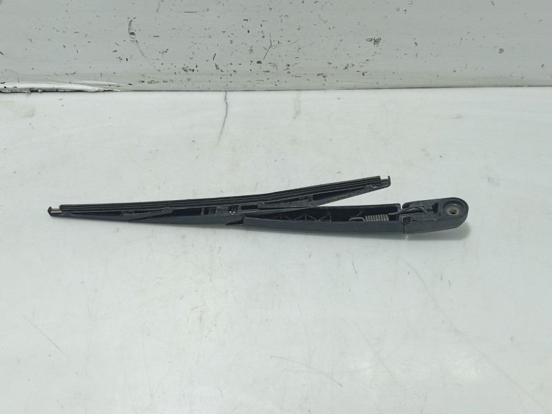 Recambio de brazo limpia trasero para kia carens (un) referencia OEM IAM   