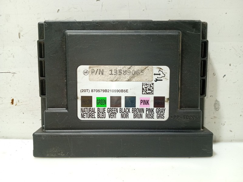 Recambio de caja reles / fusibles para chevrolet aveo berlina hatchback 1.2 cat referencia OEM IAM 13583065  