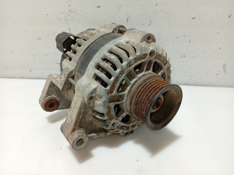Recambio de alternador para chevrolet aveo berlina hatchback 1.2 cat referencia OEM IAM 13579664 13502982 