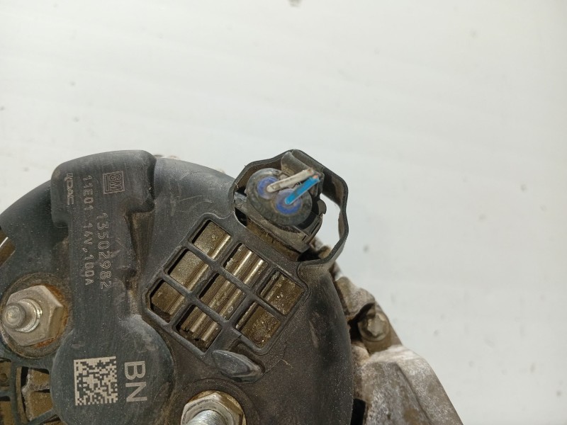 Recambio de alternador para chevrolet aveo berlina hatchback 1.2 cat referencia OEM IAM 13579664 13502982 