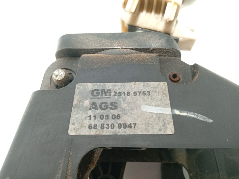 Recambio de palanca cambio para chevrolet aveo berlina hatchback 1.2 cat referencia OEM IAM 25187839  