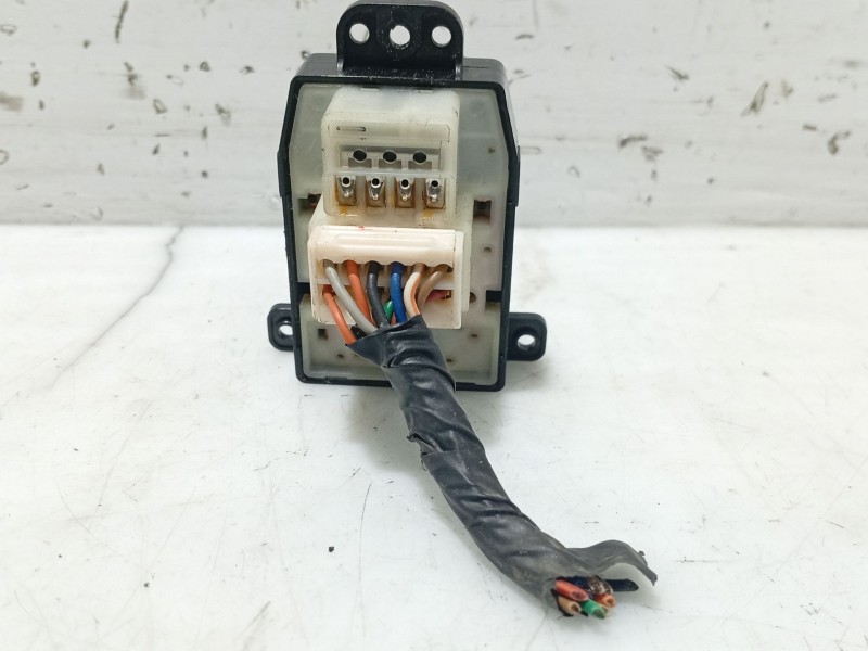 Recambio de mando retrovisor para kia carens (un) referencia OEM IAM 202005064  