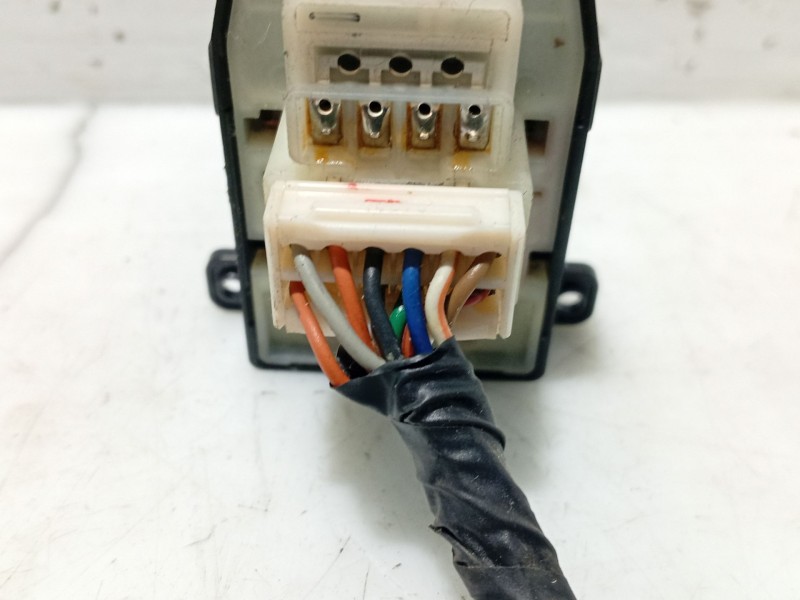 Recambio de mando retrovisor para kia carens (un) referencia OEM IAM 202005064  