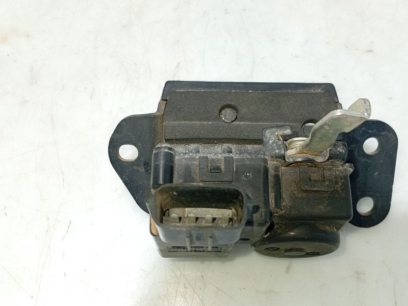 Recambio de cerradura maletero / porton para kia carens (un) referencia OEM IAM 812301D000  