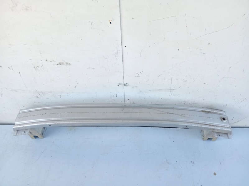 Recambio de refuerzo paragolpes delantero para chevrolet aveo berlina hatchback 1.2 cat referencia OEM IAM 95482621  