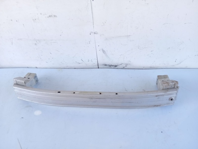 Recambio de refuerzo paragolpes delantero para chevrolet aveo berlina hatchback 1.2 cat referencia OEM IAM 95482621  