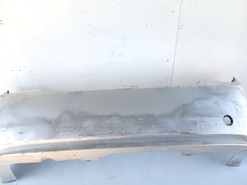 Recambio de paragolpes trasero para chevrolet aveo berlina hatchback 1.2 cat referencia OEM IAM 95460675 95460678 