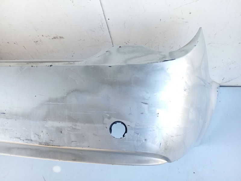 Recambio de paragolpes trasero para chevrolet aveo berlina hatchback 1.2 cat referencia OEM IAM 95460675 95460678 