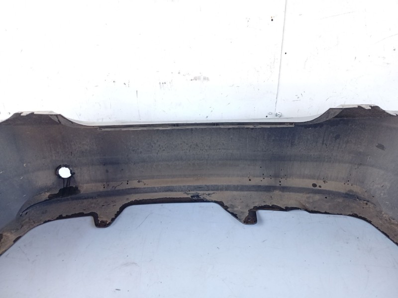 Recambio de paragolpes trasero para chevrolet aveo berlina hatchback 1.2 cat referencia OEM IAM 95460675 95460678 