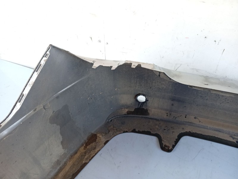 Recambio de paragolpes trasero para chevrolet aveo berlina hatchback 1.2 cat referencia OEM IAM 95460675 95460678 