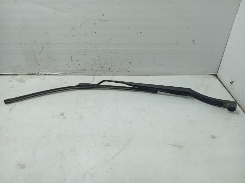 Recambio de brazo limpia delantero izquierdo para kia carens (un) referencia OEM IAM   