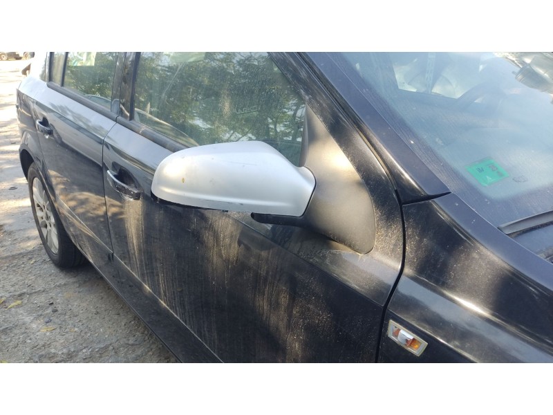 opel astra h (a04) del año 2009