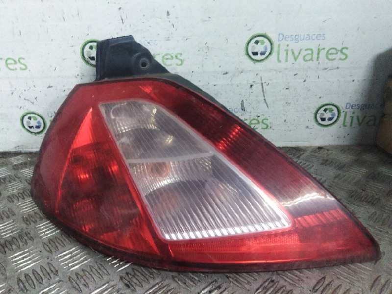 Recambio de piloto trasero izquierdo para renault megane ii berlina 5p confort expression   |   07.02 - 12.06 | 2002 - 2006 | 82