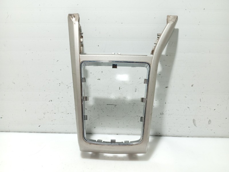 Recambio de moldura para opel astra h (a04) 1.7 cdti (l48) referencia OEM IAM 13116961  331985437