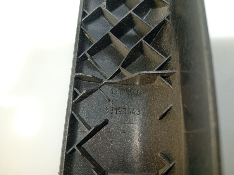 Recambio de moldura para opel astra h (a04) 1.7 cdti (l48) referencia OEM IAM 13116934  331985437
