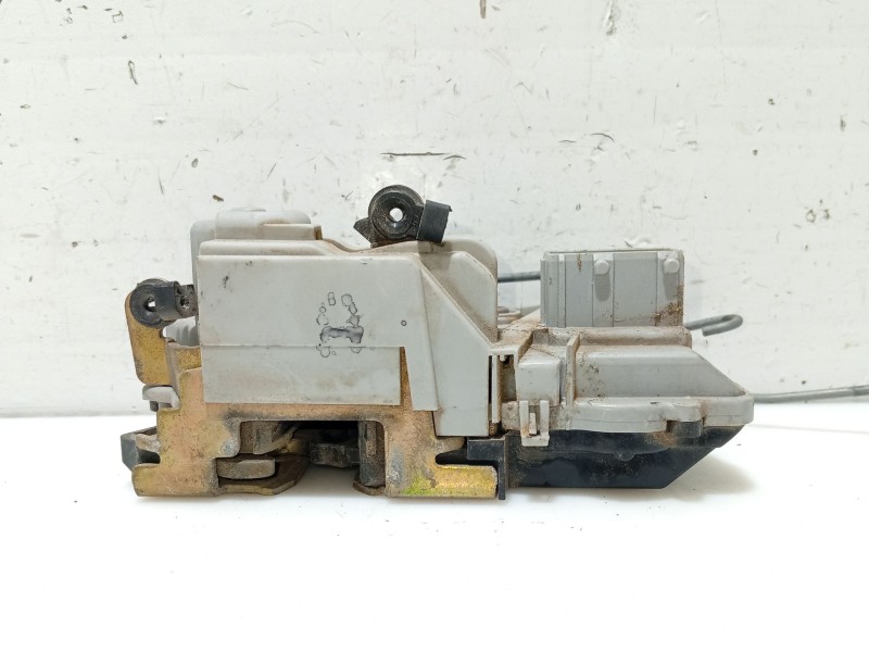 Recambio de cerradura puerta delantera derecha para peugeot 406 berlina (s1/s2) referencia OEM IAM 9136J6  