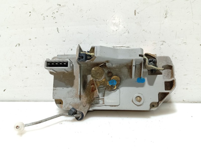 Recambio de cerradura puerta trasera derecha para peugeot 406 berlina (s1/s2) referencia OEM IAM 913870  