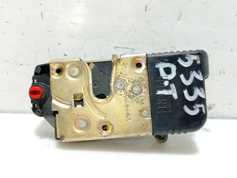 Recambio de cerradura puerta trasera derecha para peugeot 406 berlina (s1/s2) referencia OEM IAM 913870  