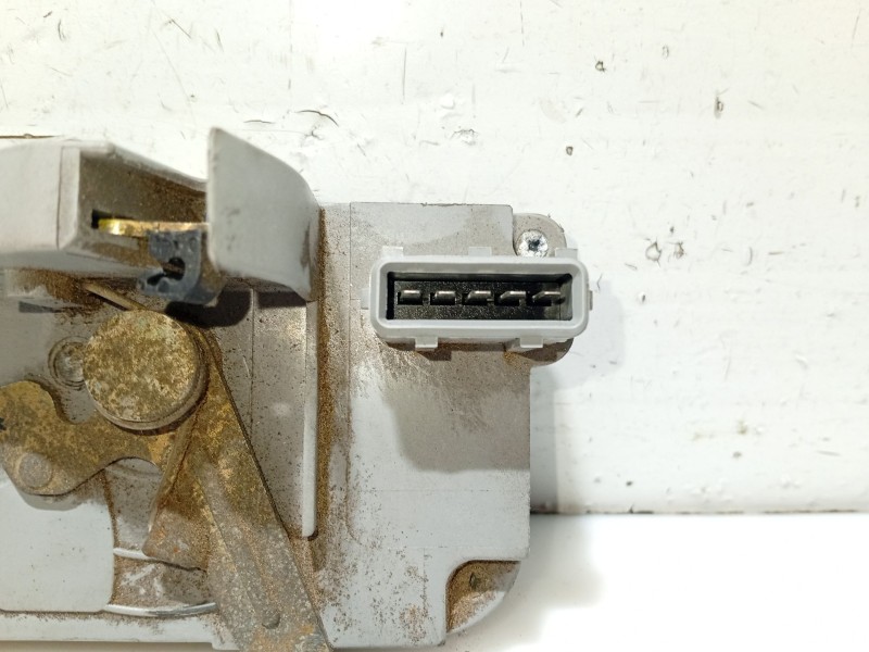 Recambio de cerradura puerta trasera izquierda para peugeot 406 berlina (s1/s2) referencia OEM IAM 913758  