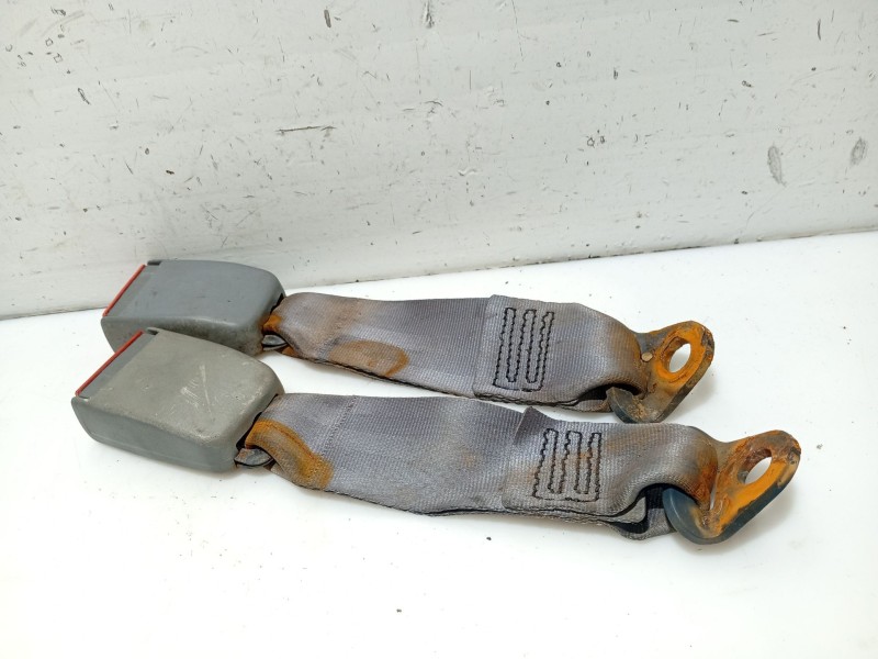 Recambio de enganche cinturon trasero izquierdo para peugeot 406 berlina (s1/s2) referencia OEM IAM 8974CX  