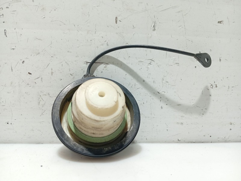 Recambio de tapon combustible para ford mondeo iii (b5y) 2.0 tdci referencia OEM IAM 1213333  