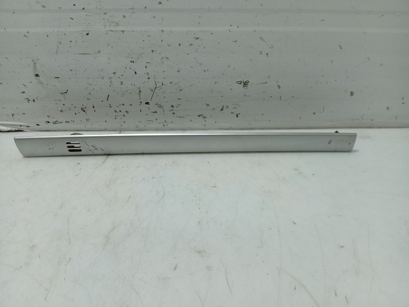 Recambio de moldura para peugeot 407 (6d_) 1.8 (6d6fzb) referencia OEM IAM 9644562777  