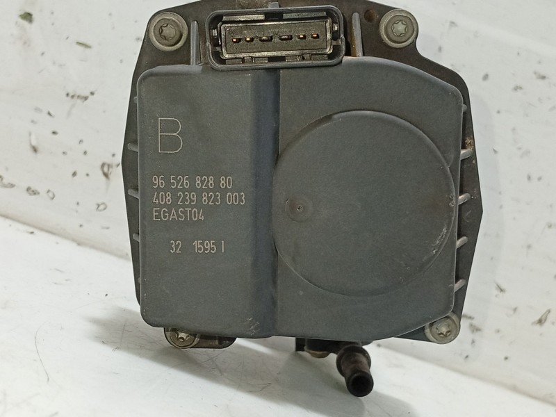 Recambio de caja mariposa para peugeot 407 (6d_) 1.8 (6d6fzb) referencia OEM IAM   