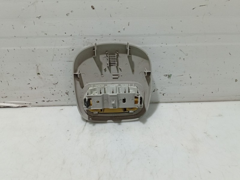 Recambio de luz interior para peugeot 407 (6d_) 1.8 (6d6fzb) referencia OEM IAM 9648338577  